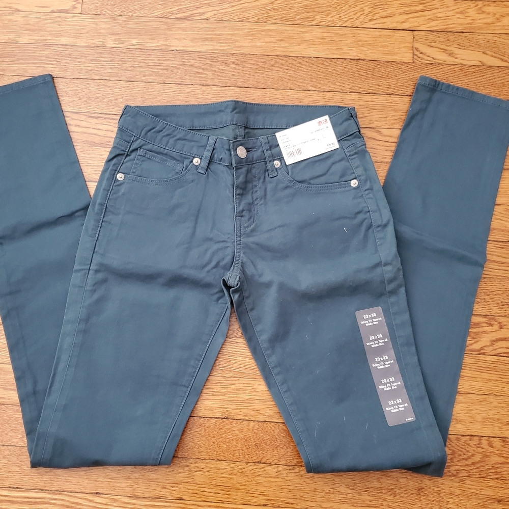 Uniqlo Green Skinny Fit Straight Jeans NWT Size 23